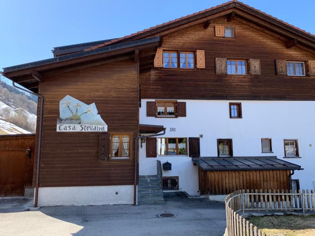 Casa Steilalva - Grosszuegiges Chalet Fuer Erholsamen Familienurlaub Surrein Екстер'єр фото